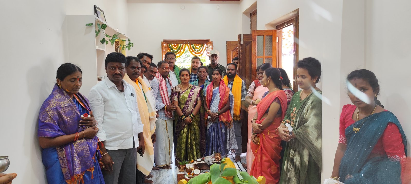 ఇందిరమ్మ ఇళ్లు  గృహప్రవేశం 